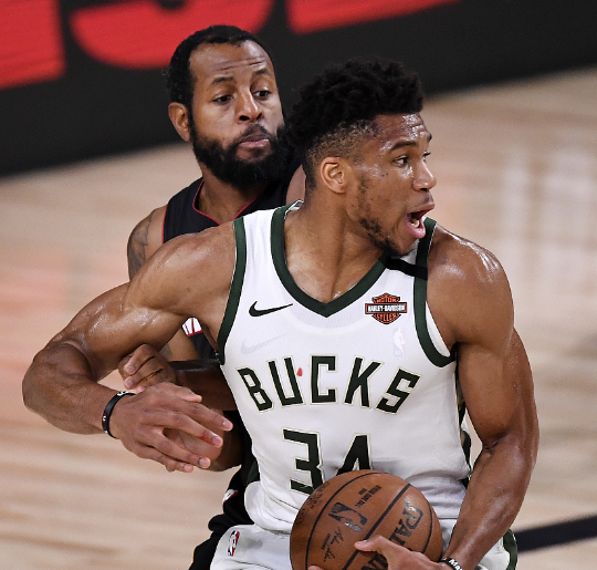 开云-包含字母哥赛事官方发布赛事规则更新新规，加拿大队争议不断！的词条